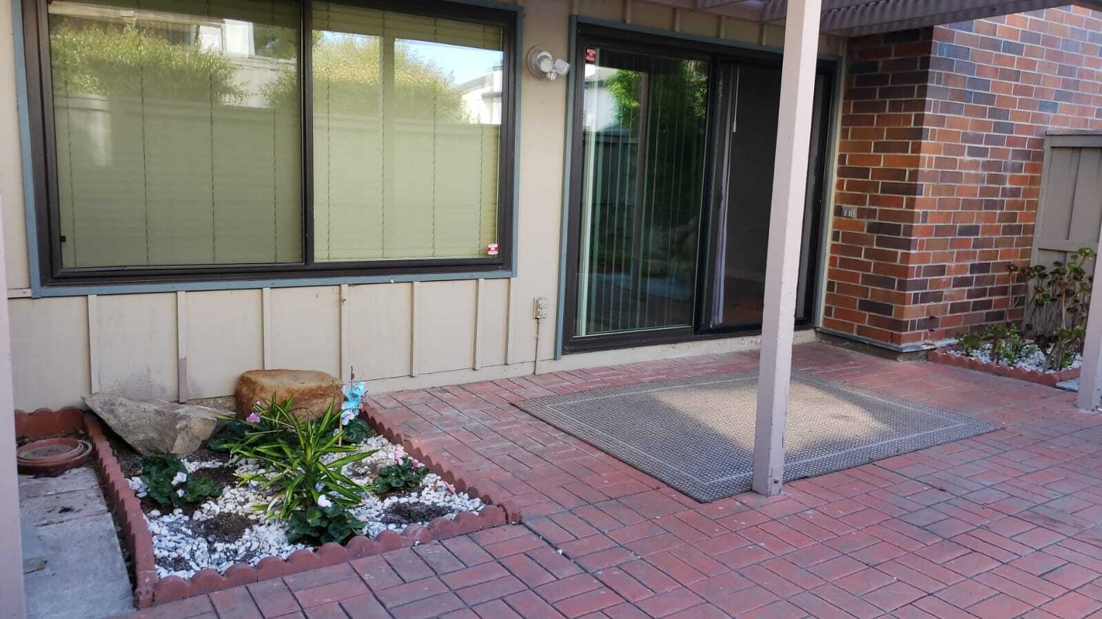 Building Photo - 8139 Via Mallorca