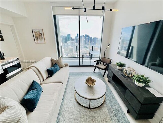 Building Photo - 159 NE 6th St