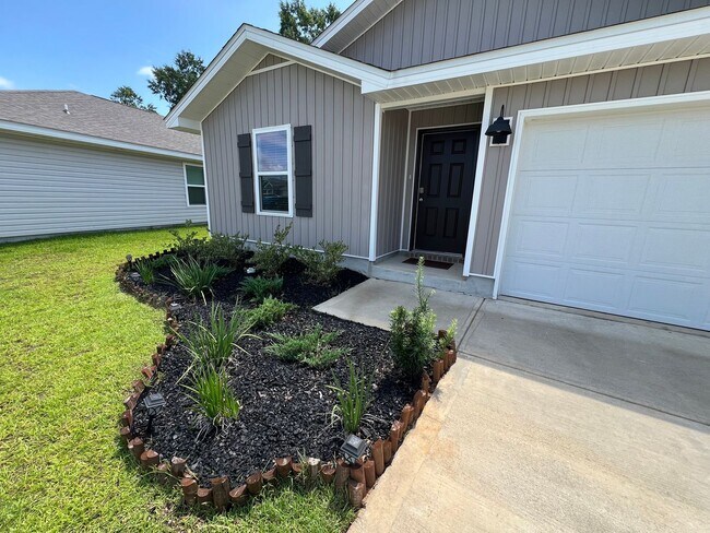 Building Photo - Beautiful, Pace 4/2 Home  with Playgrounds...