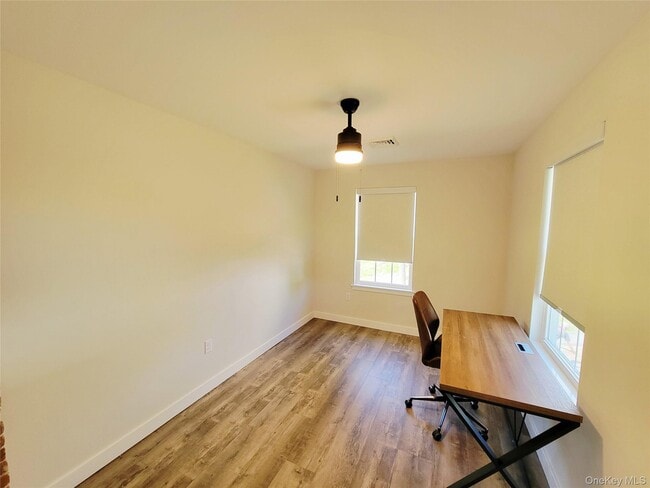 Building Photo - 434 Du Bois Rd