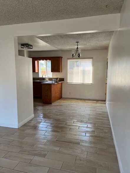 Building Photo - 2770 Glenwood Pl