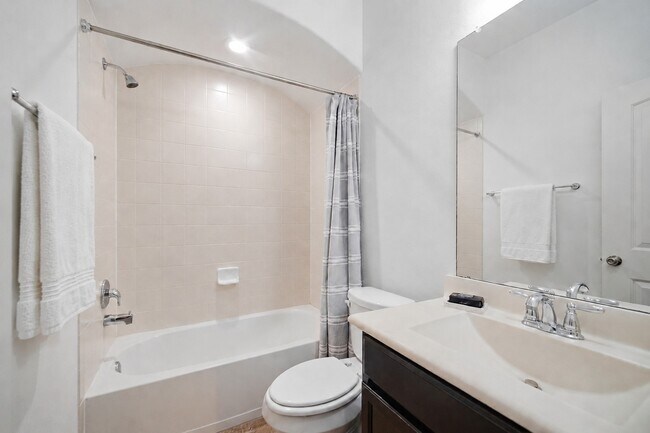 Building Photo - 3831 Daintree Park Dr