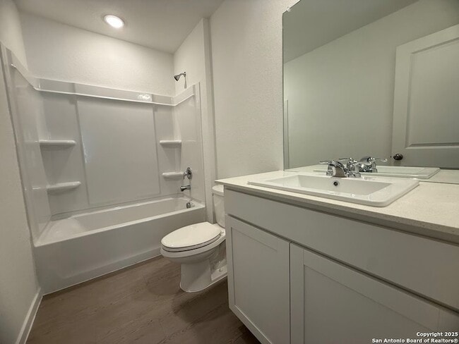 Building Photo - 267 Ottawa Way