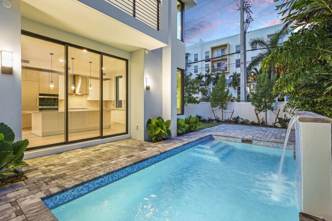 Building Photo - 204 Osceola Park Ln