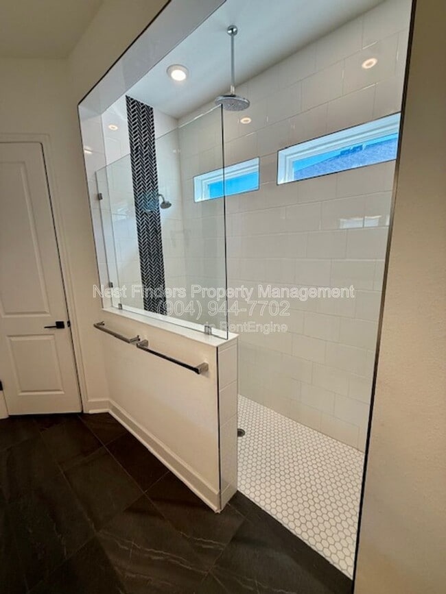 Building Photo - 119 Martha Ct.