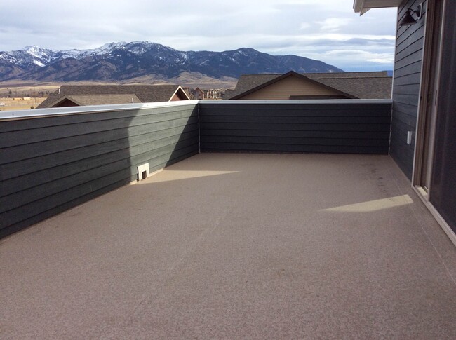 Building Photo - 3308 Sora Way