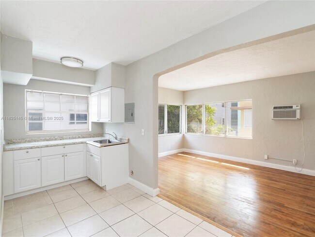 Building Photo - 7635 Dickens Ave