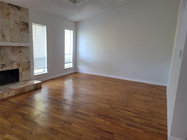Building Photo - 3127 Willowbrook Ct