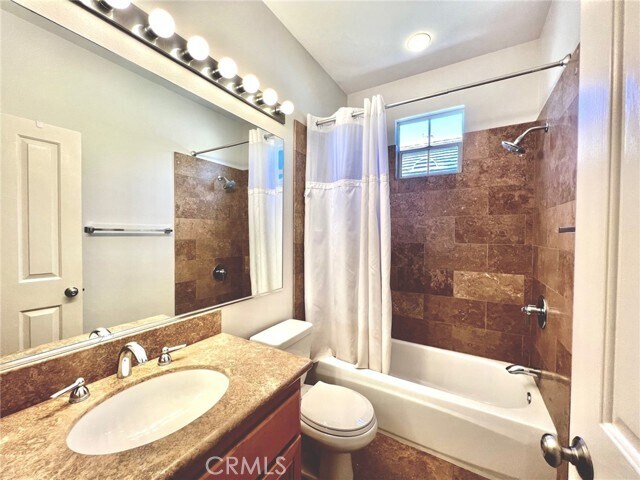 Building Photo - 29 Calvados