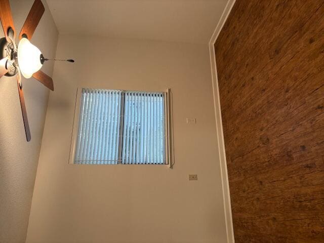 Building Photo - 519 Nutmeg Ave