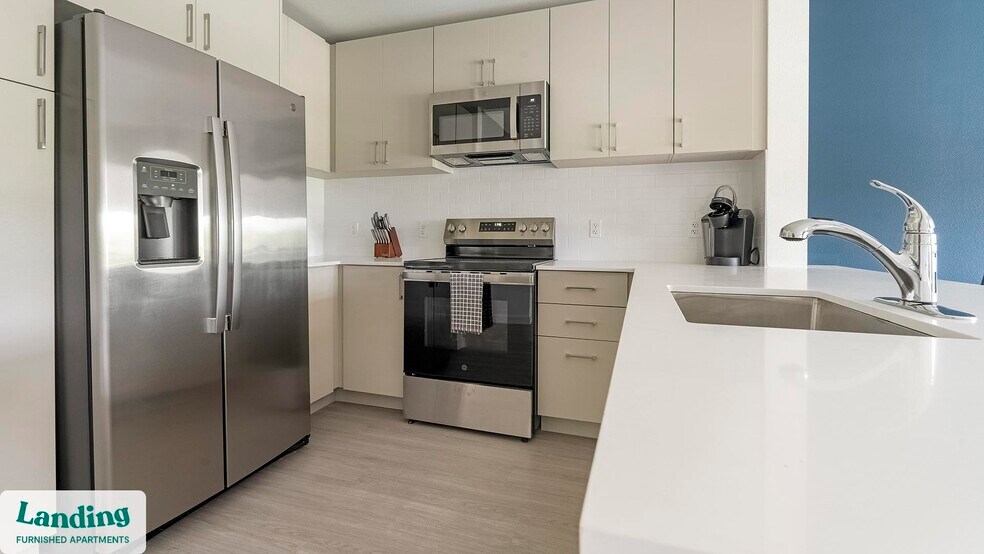 Building Photo - 7301 Lake Bank Lp
