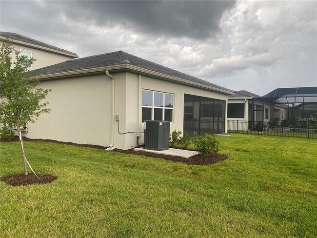 Building Photo - 32583 Tree of Life Ave