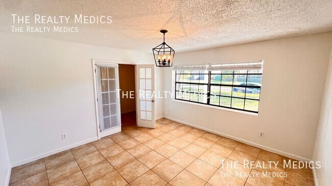 Building Photo - 1009 Alfred Dr