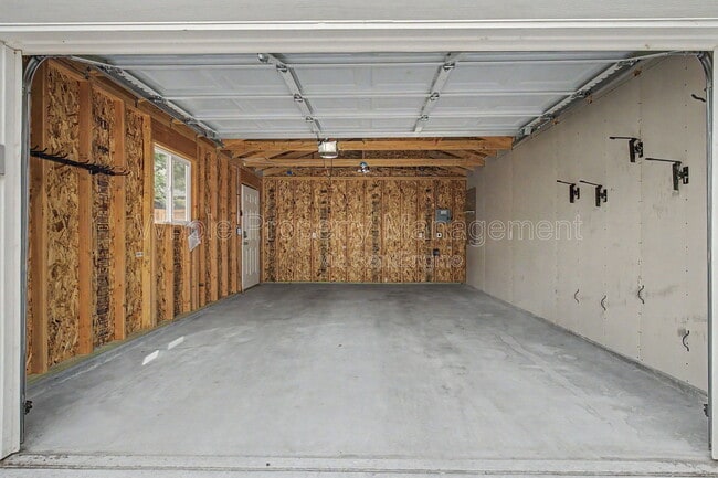 Building Photo - 2514 Clermont St