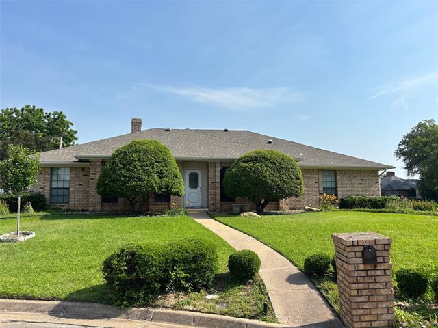Primary Photo - 2226 Fall River Dr