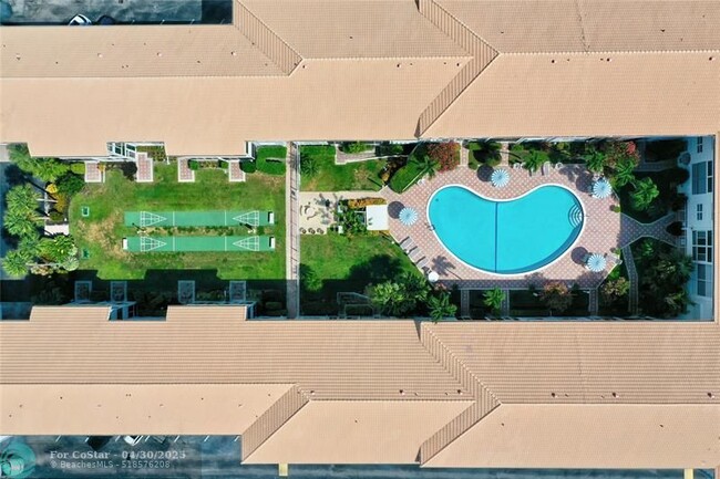 Building Photo - 1461 S Ocean Blvd