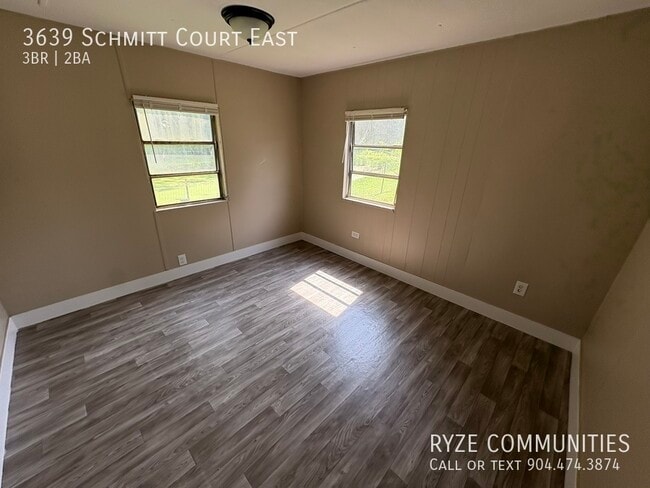 Building Photo - 3639 Schmitt Ct E