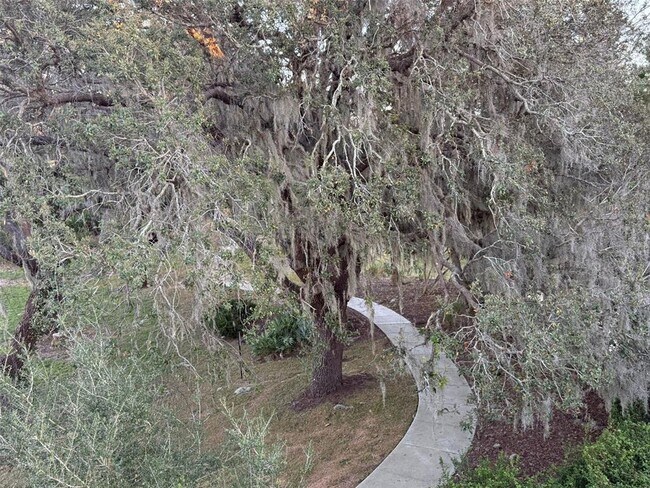 Building Photo - 16771 Turtle Hatch Dr