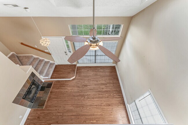Building Photo - 123 River Oaks Dr