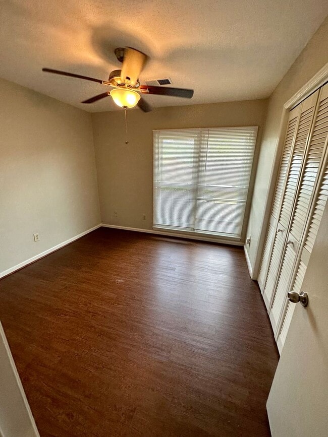 Building Photo - 116 Whippoorwill Ln