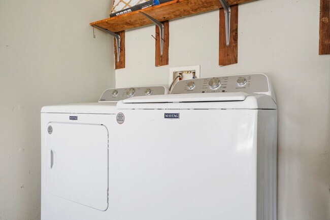 Building Photo - 23814 Tayloe House Ln