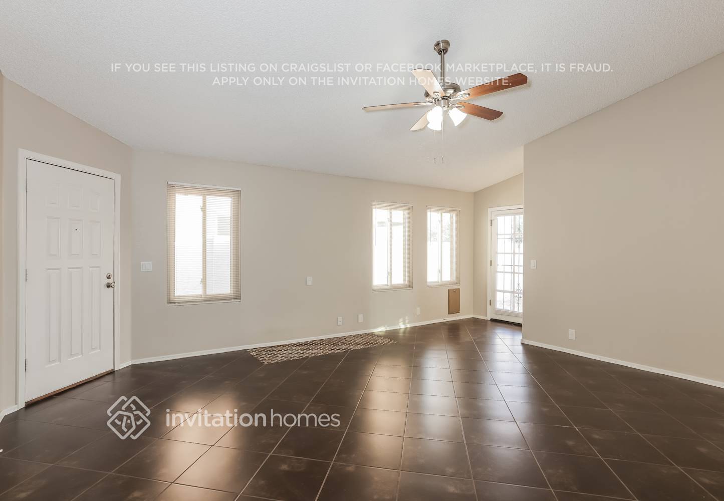 Building Photo - 15306 N 85th Dr