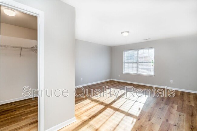 Building Photo - 164 Solstice Dr