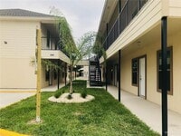 Building Photo - 13 Magdalena St