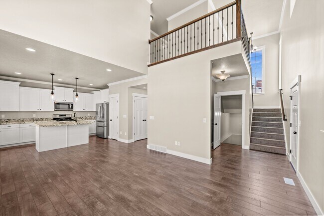 Building Photo - 771 Newfield Dr