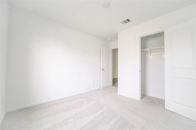 Building Photo - 9314 Speckled Trout Dr