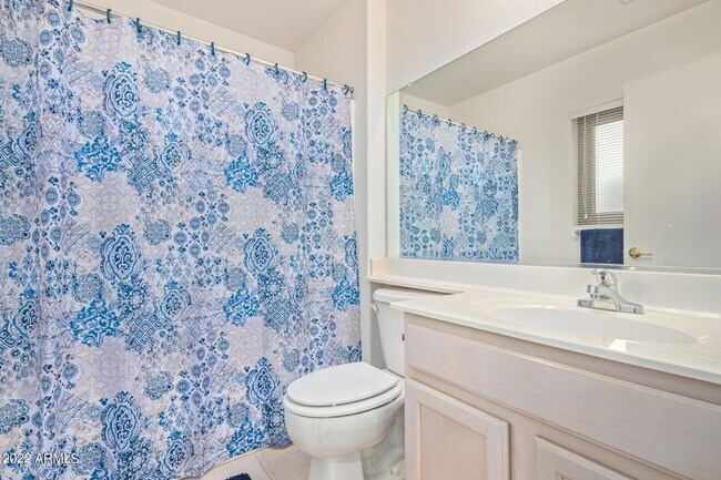 Building Photo - 14113 W Robertson Dr