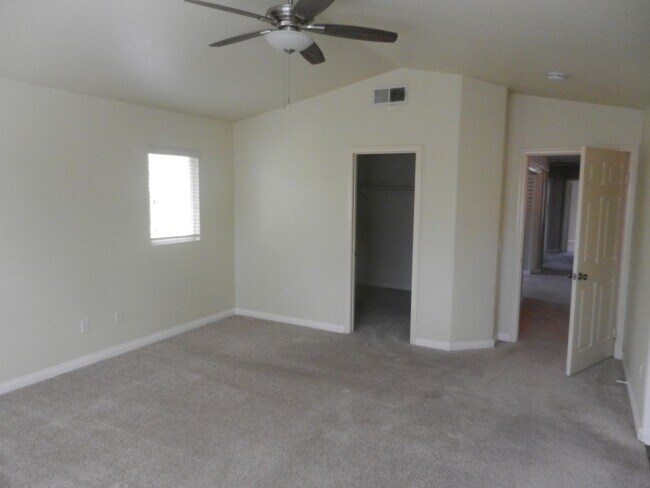 Building Photo - 3211 Rancho Quartillo