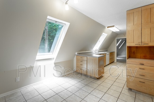 Building Photo - 1602 Rustic Homes Ln