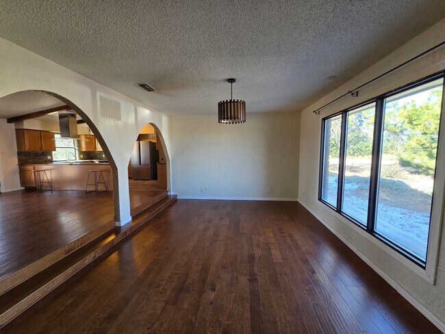 Building Photo - 1091 C R S