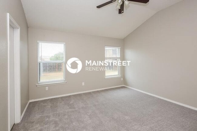 Building Photo - 3 Bedroom Pet-Friendly Home in Fort Worth,...