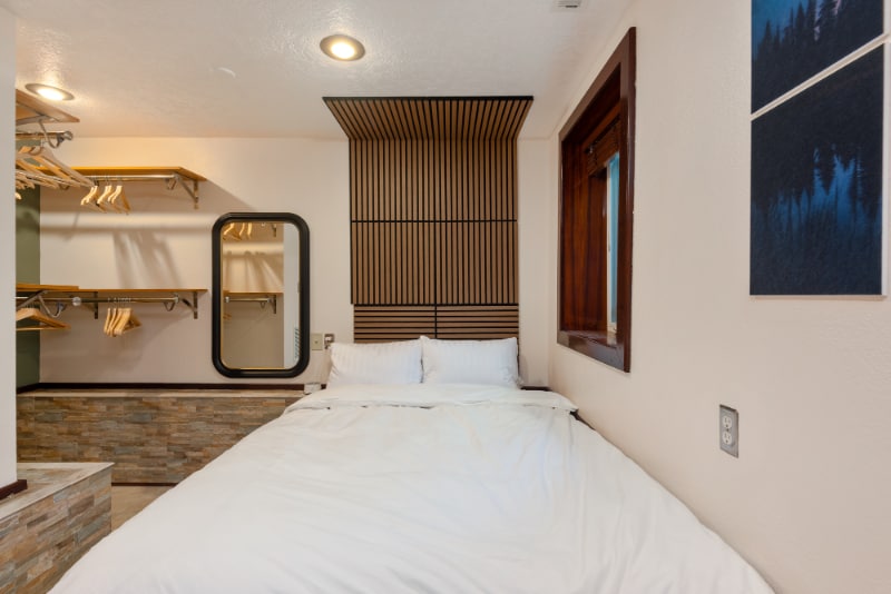 Building Photo - 3950 NE Garfield Ave.