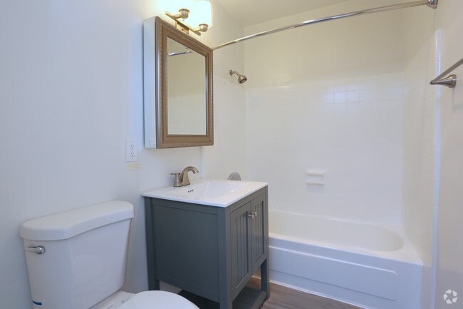 1 BR, 1 BA - 650 SF - Willow Glen Apartments