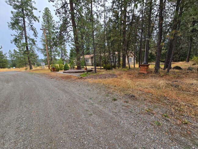 Building Photo - 4161 W. Foothills Dr. Units A-C