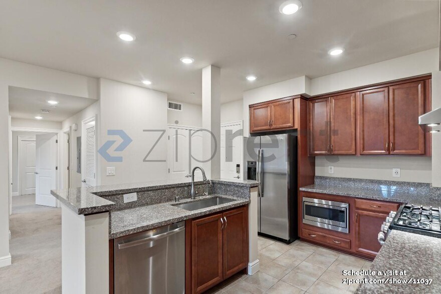 Building Photo - 1368 El Camino Real