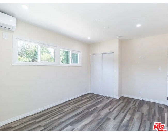 Building Photo - 11629 Gateway Blvd