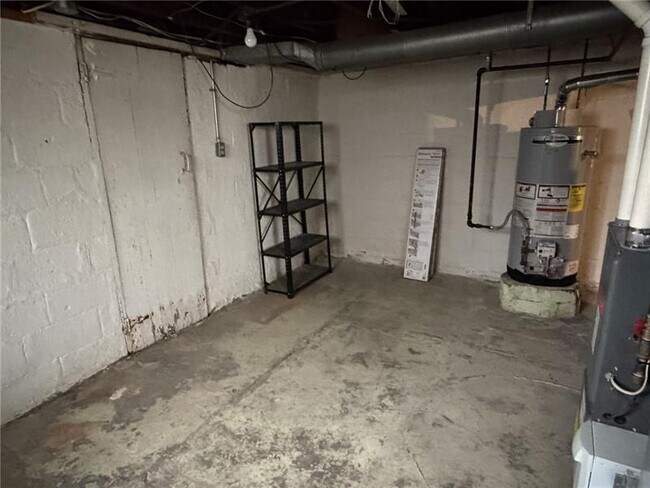 Building Photo - 820 Jacoby Rd