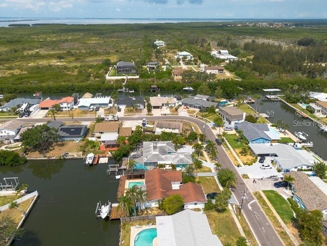Building Photo - 4643 Bay Crest Dr