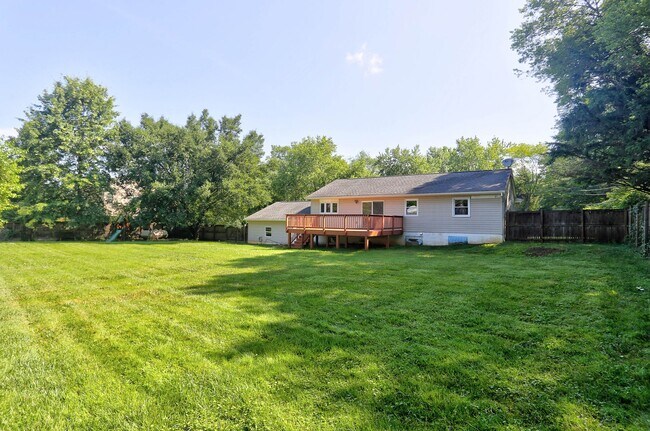 Building Photo - 4 Bedroom 2 Bath Hanover Home w- 2-Car Garage on a Stunning Lot