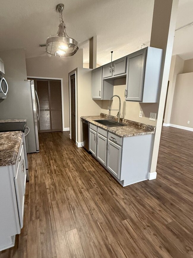 Building Photo - Pool home in Holiday Springs at Suntree