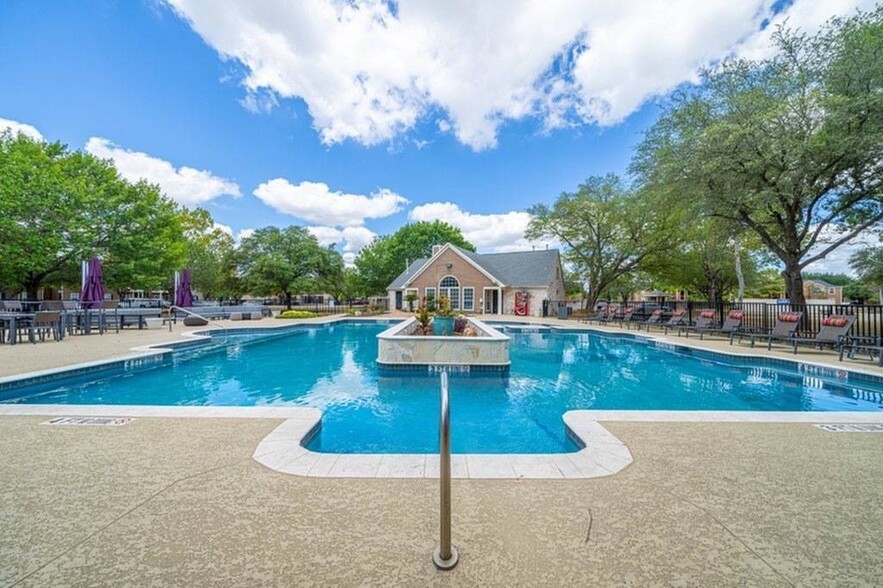 River Oaks Villas - 1900 Aquarena Springs Dr San Marcos TX 78666 ...