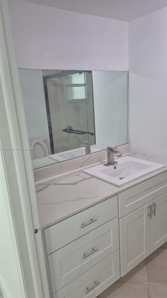 Building Photo - 3355 W 68th St