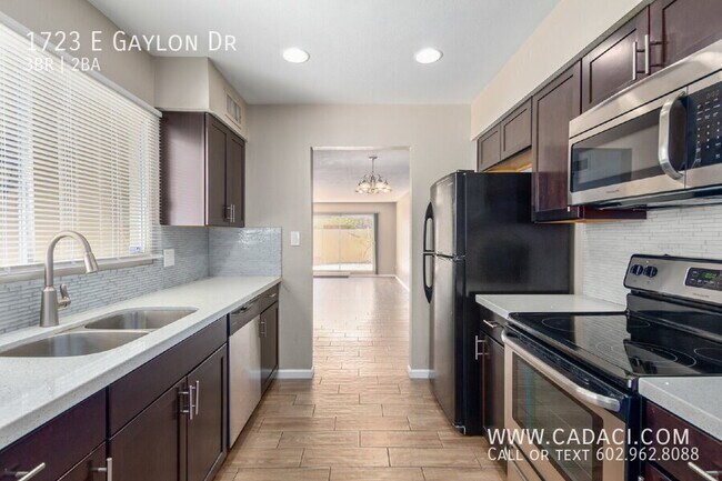 Building Photo - 1723 E Gaylon Dr