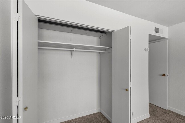Building Photo - 4630 N 68th St