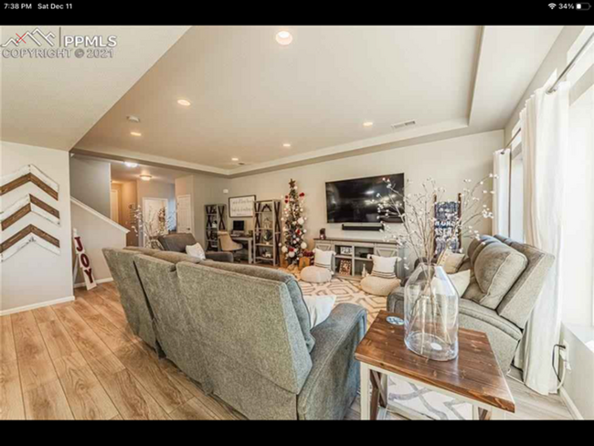 Building Photo - Stunning 3-Bedroom Home in Banning Lewis R...