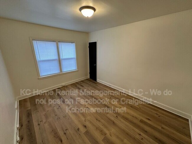 Building Photo - 4748 Eastern Ave